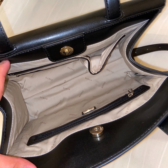 Guess Satchel/ Crossbody Bag - Picture 7 of 9